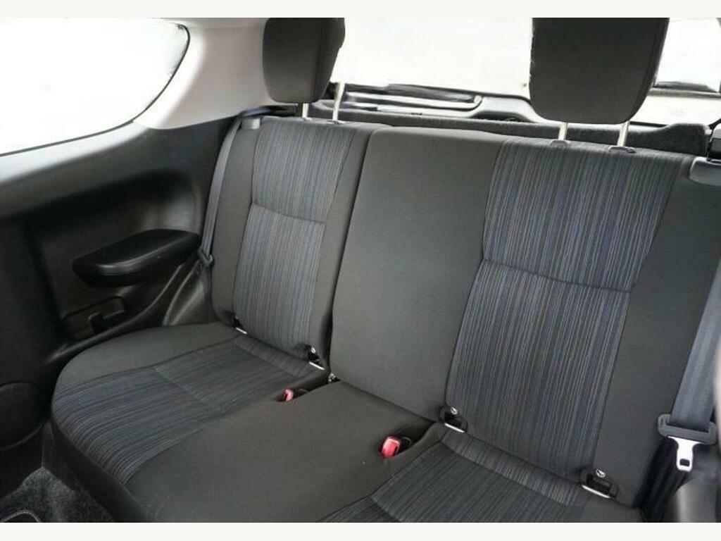 Suzuki Swift 1.2 Sz4 One Owner From New With A Red #15