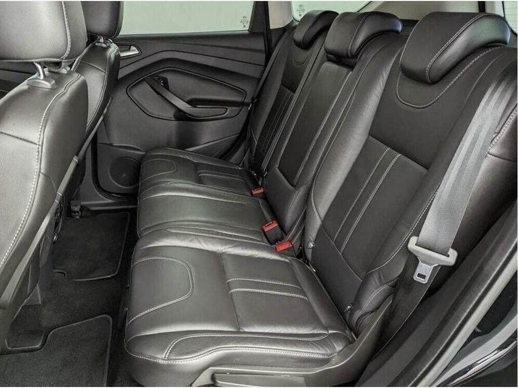 Ford Kuga Suv 2.0 Tdci Titanium 201414 Red #16