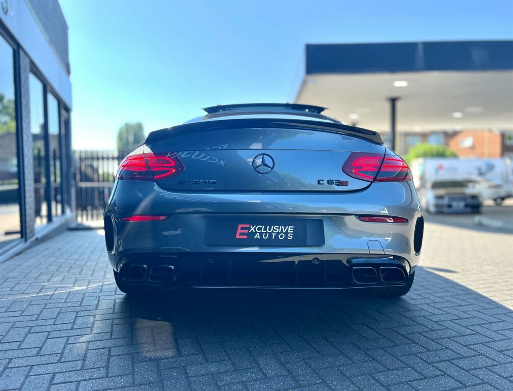 Mercedes-Benz C Class V8 Biturbo Amg S Premium Bodykit C63s Amg  #4