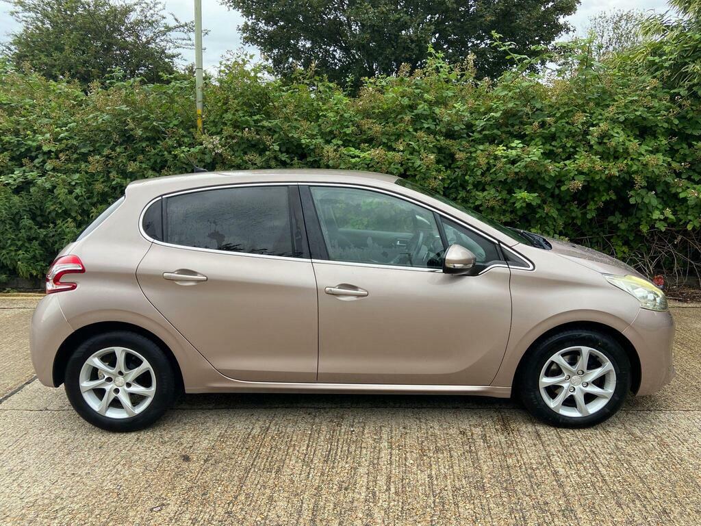 Peugeot 208 208 Silver #7