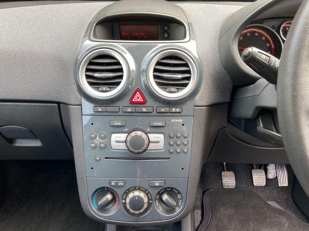 Vauxhall Corsa 1.2I Ecoflex 16V Se Euro 5 S S White #3