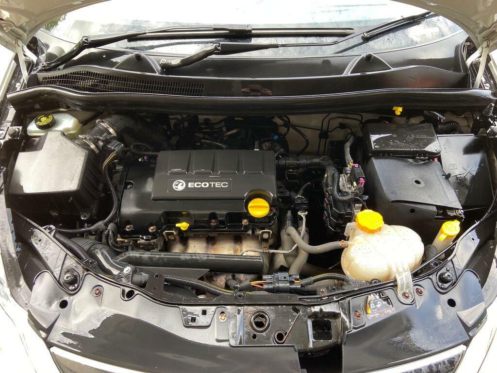 Vauxhall Corsa 1.2I Ecoflex 16V Se Euro 5 S S White #4