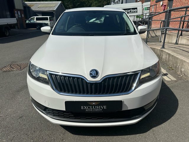 Skoda Rapid Spaceback 2018 1.0 Tsi Se Tech Euro 6 Ss White #2