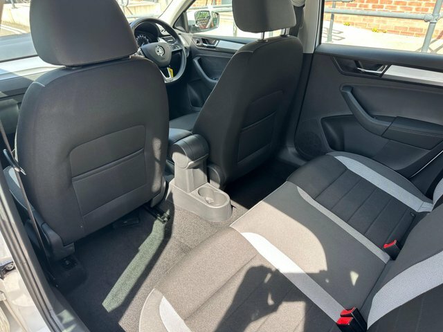 Skoda Rapid Spaceback 1.0 Tsi 110Ps Se Sport Spaceback 5-Dr  #20