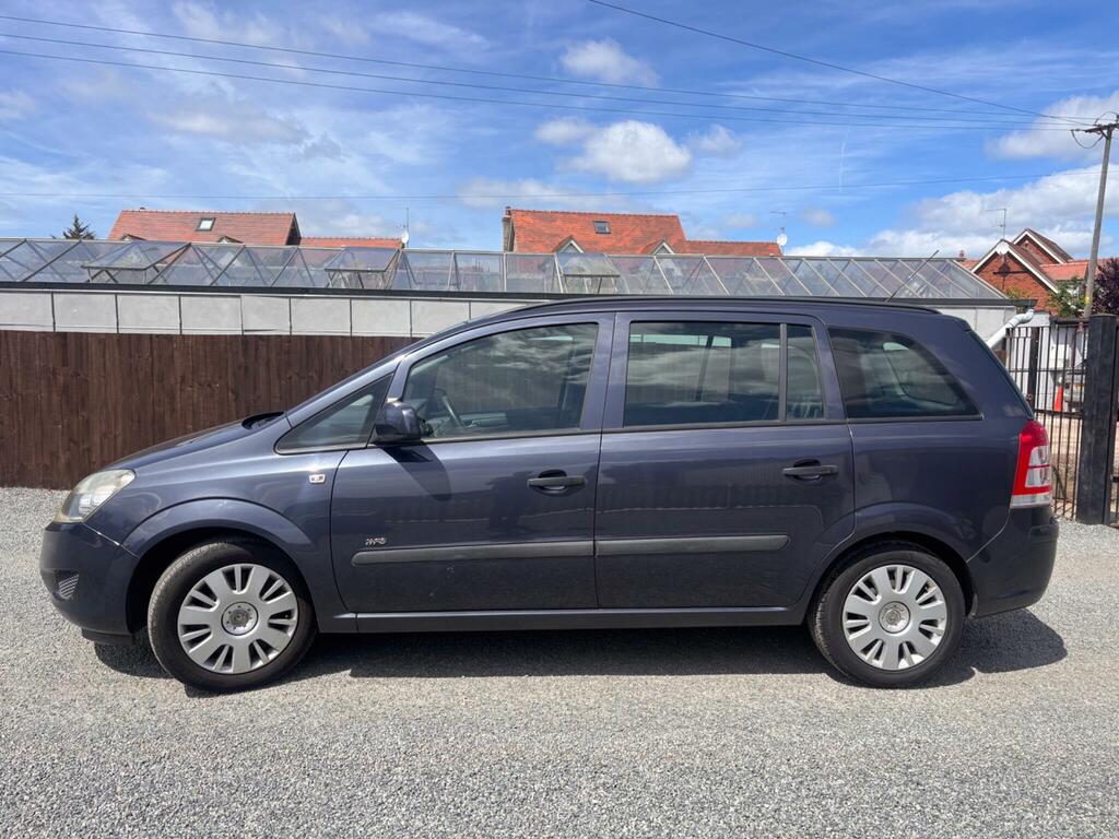 Vauxhall Zafira Life Blue #4