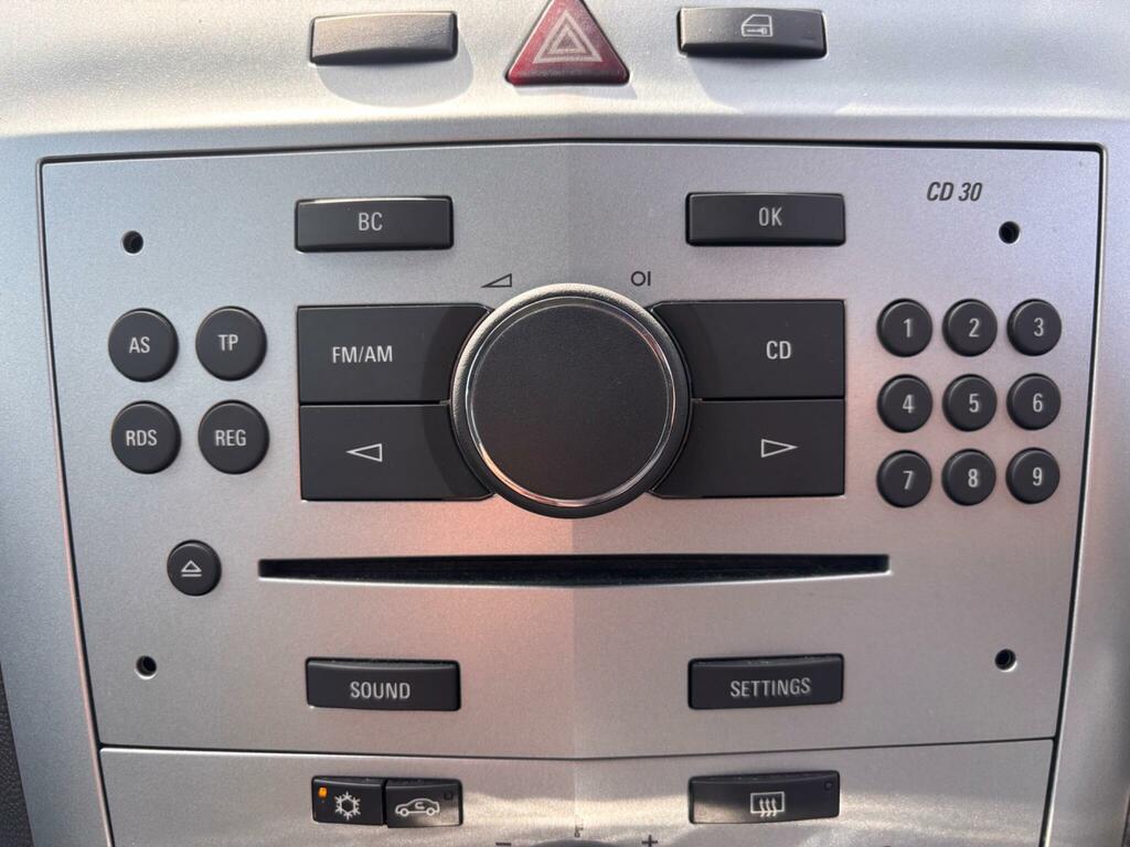 Vauxhall Zafira Design Black #38
