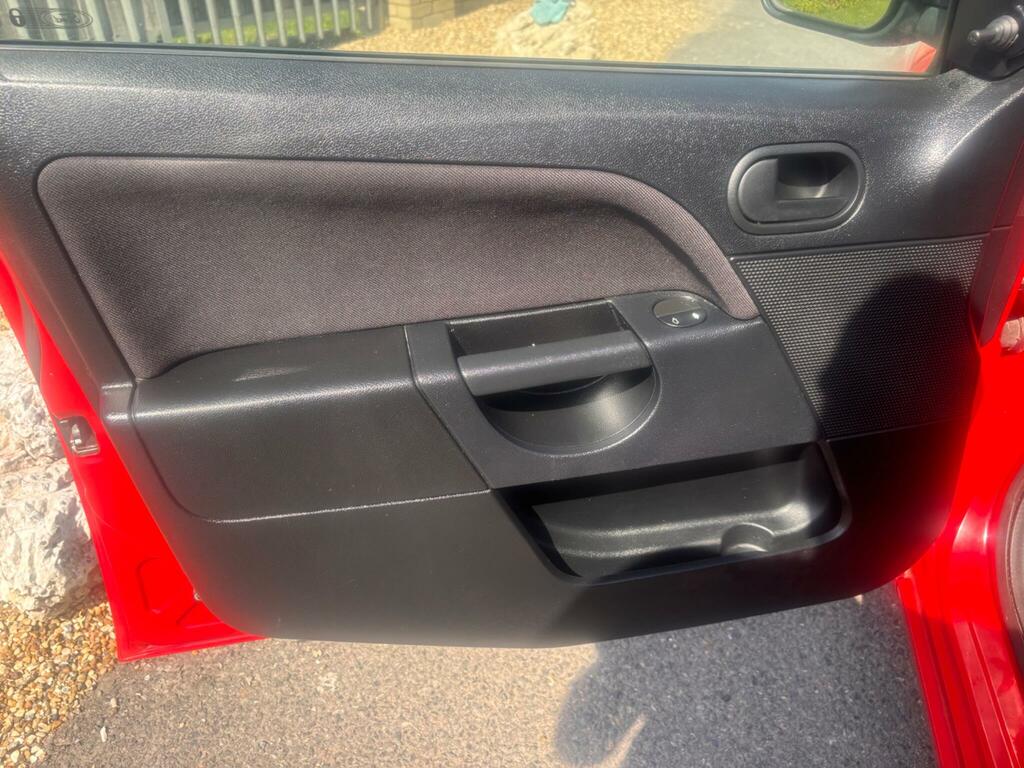 Ford Fiesta 1.4 Zetec Climate 16V 80 Bhp Blue #44