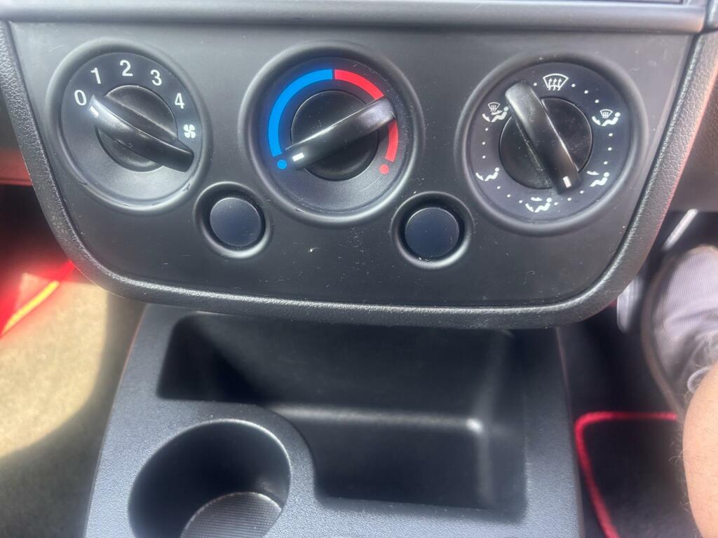 Ford Fiesta 1.4 Zetec Climate 16V 80 Bhp Blue #31