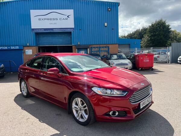 Ford Mondeo 2.0 Tdci Titanium Euro 6 Ss Red #2
