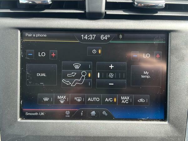 Ford Mondeo Hatchback Black #21