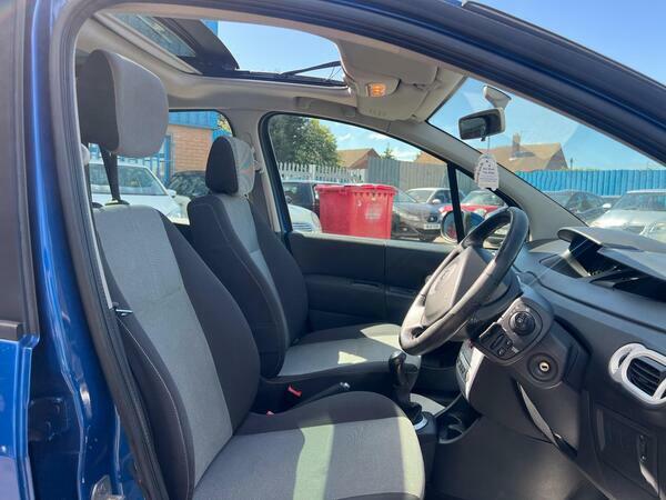 Renault Grand Modus Dynamique Blue #12