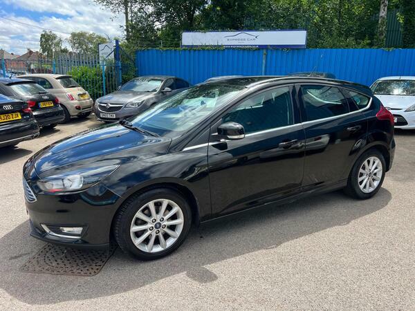 Ford Focus 1.0T Ecoboost Titanium Euro 6 Ss Black #5