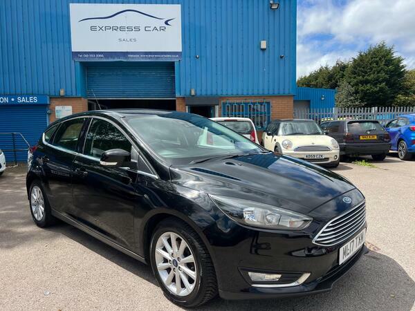 Ford Focus 1.0T Ecoboost Titanium Euro 6 Ss Black