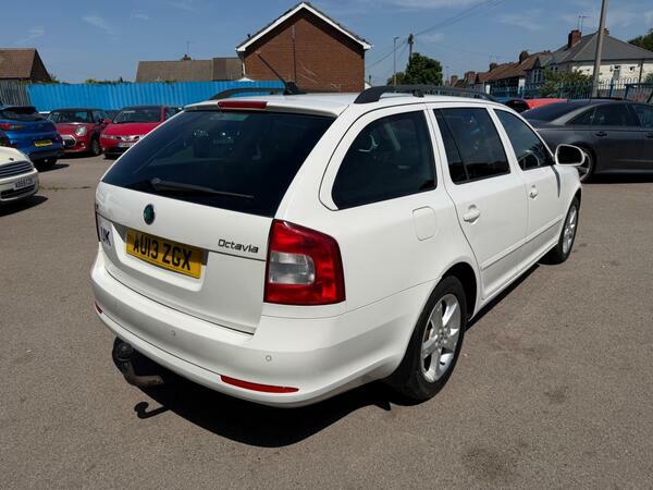 Skoda Octavia 1.4 Tsi Se Euro 5 White #3