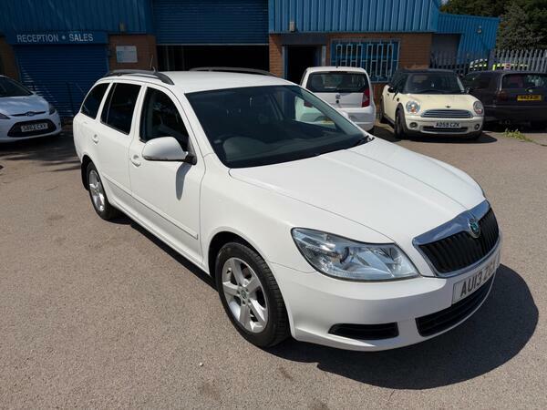 Skoda Octavia 1.6 Tdi Se Euro 5 Ss Blue #9