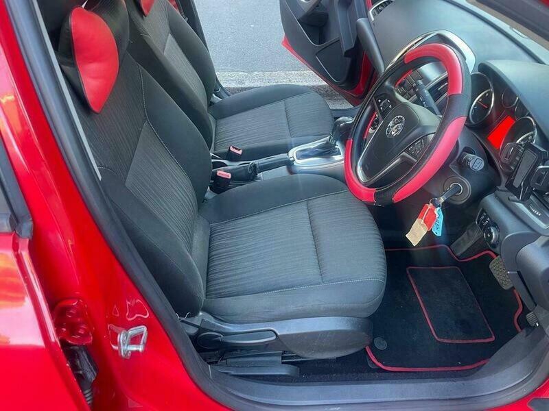 Vauxhall Astra Exclusiv Red #5
