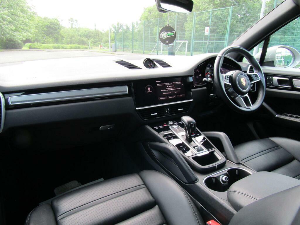 Porsche Cayenne 3.0T V6 Platinum Edition Tiptronics 4Wd Euro 6 S Black #14