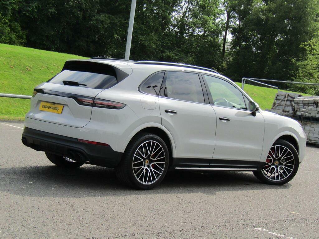 Porsche Cayenne 3.0T V6 Platinum Edition Tiptronics 4Wd Euro 6 S Black #8