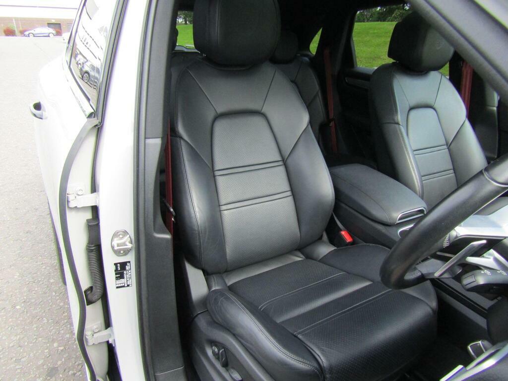 Porsche Cayenne 3.0T V6 Platinum Edition Tiptronics 4Wd Euro 6 S Grey #5
