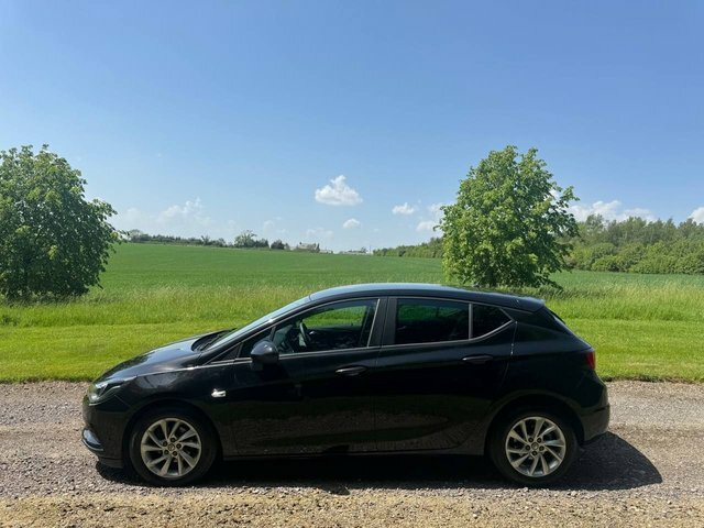 Vauxhall Astra 1.6 Cdti Ecotec Blueinjection Design Hatchback FJ69CSY Black #5
