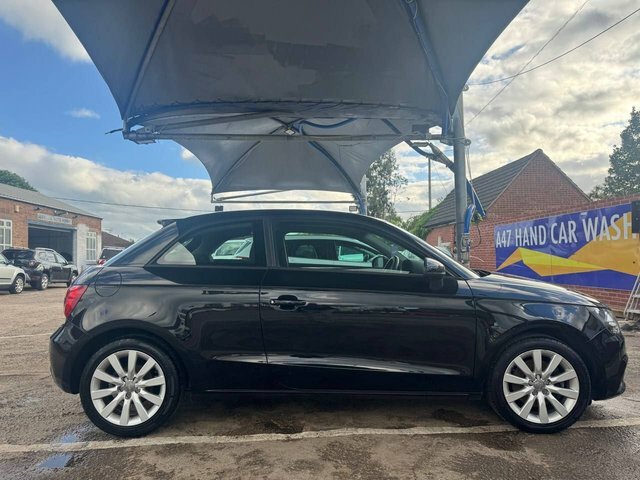 Audi A1 1.4 Tfsi Sport Hatchback Euro 5 YB13KVH Black #4