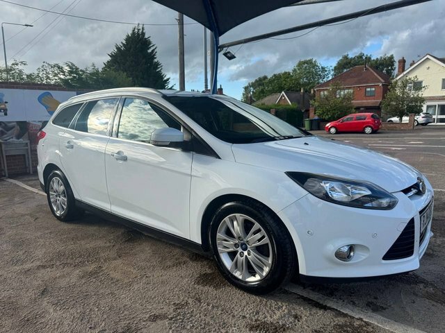 Ford Focus 1.6 Tdci Titanium Navigator Estate Manu RJ14OSF White #4