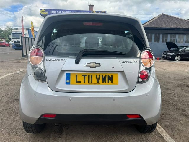 Chevrolet Spark 1.0 Plus Black #8
