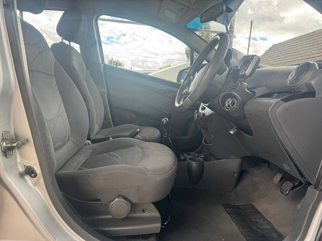 Chevrolet Spark 1.0 Plus Black #16