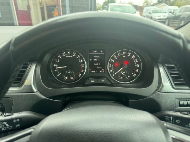Skoda Rapid Se Tech Red #15