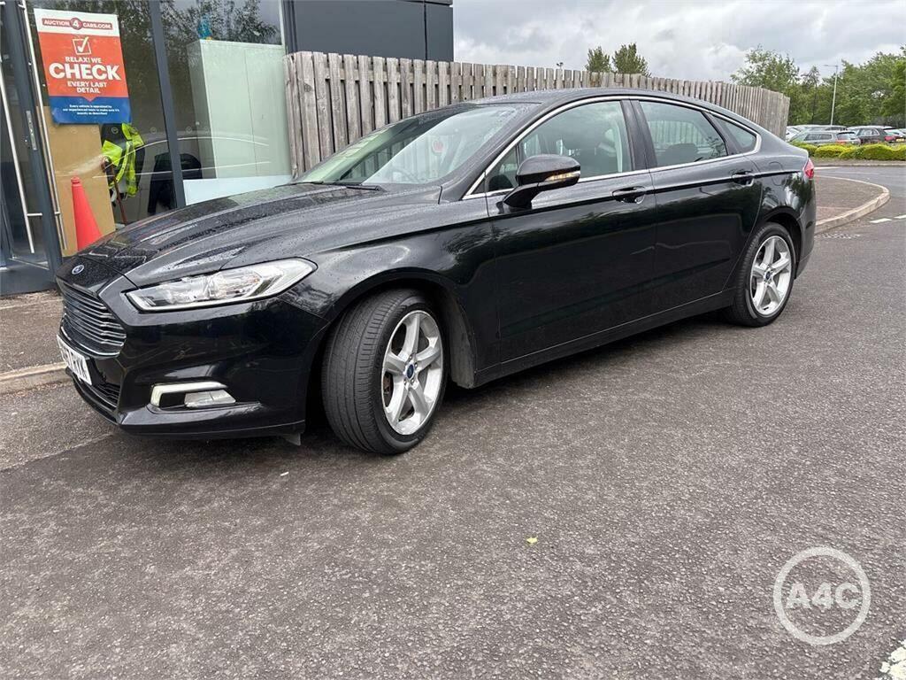 Ford Mondeo 2.0 Tdci Titanium Euro 6 Ss Black #2