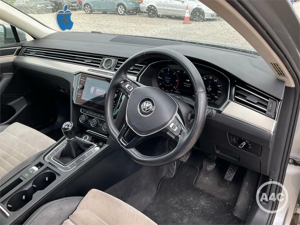 Volkswagen Passat 2.0 Tdi Gt Euro 6 Ss Silver #6