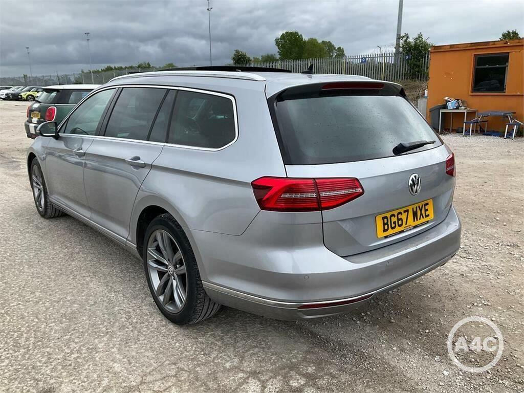 Volkswagen Passat 2.0 Tdi Gt Euro 6 Ss Silver #2