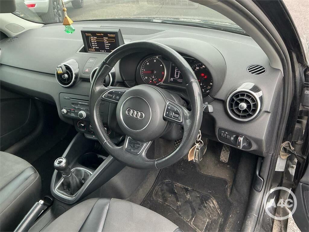 Audi A1 1.6 Tdi Sport Sportback Euro 5 Ss Black #2