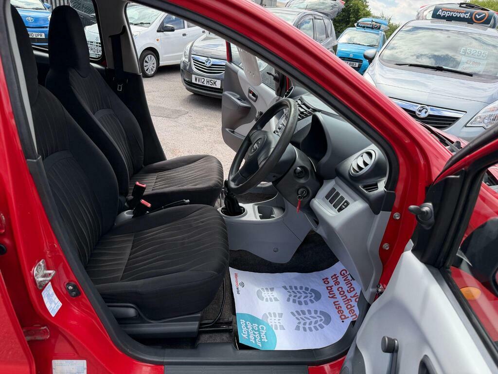 Nissan Pixo Pixo 1.0 N-tec Hatchback Euro 5 Silver #14