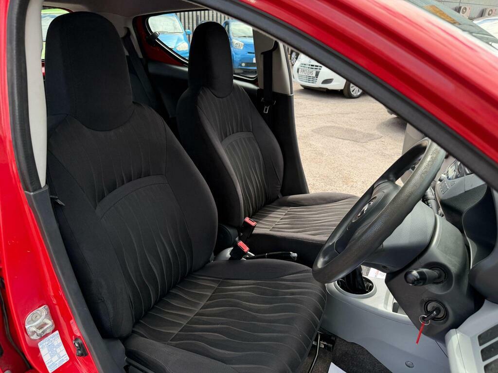 Nissan Pixo Pixo 1.0 N-tec Hatchback Euro 5 Silver #22