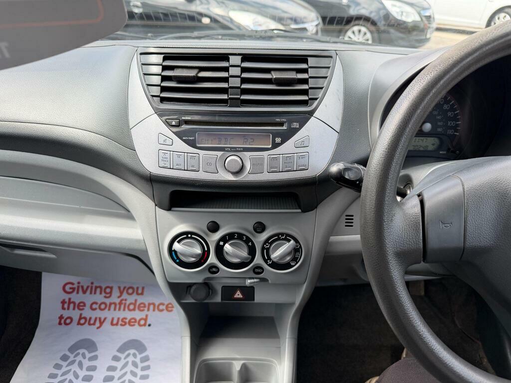 Nissan Pixo Pixo 1.0 N-tec Hatchback Euro 5 Silver #21
