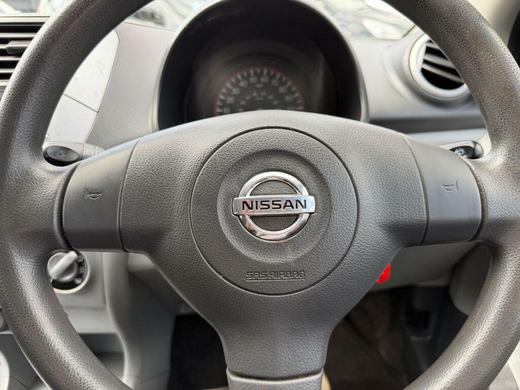 Nissan Pixo Pixo 1.0 N-tec Hatchback Euro 5 Silver #19