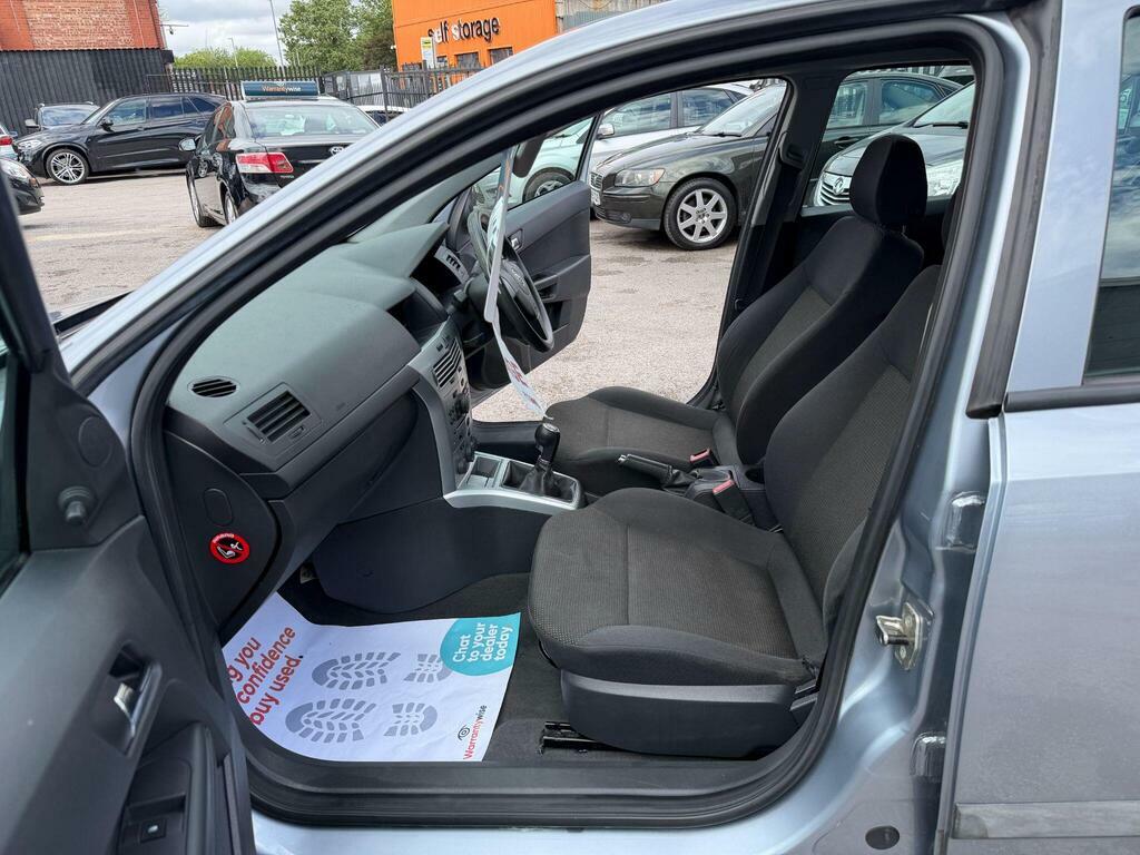 Vauxhall Astra Silver #16