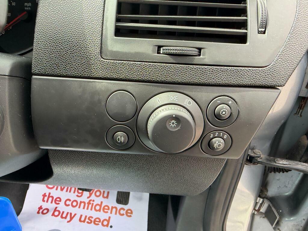 Vauxhall Astra Silver #17