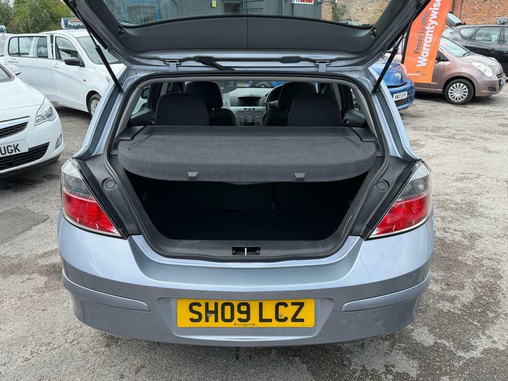 Vauxhall Astra Silver #7