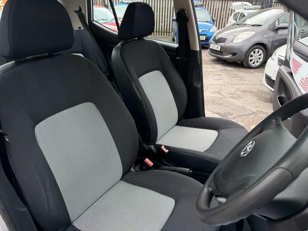 Hyundai I10 Hatchback Grey #25