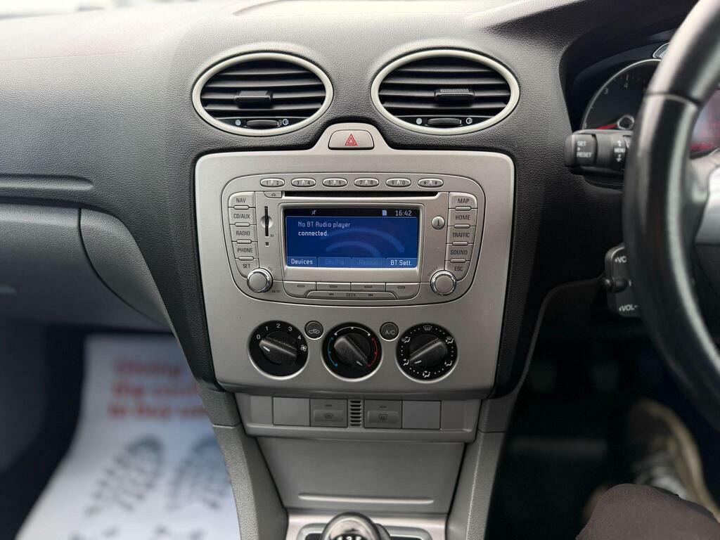 Ford Focus Hatchback Grey #22