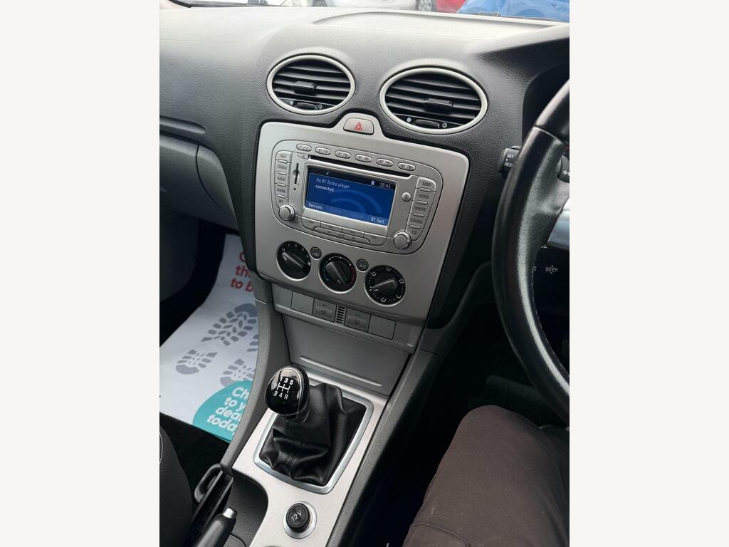 Ford Focus Hatchback Grey #14