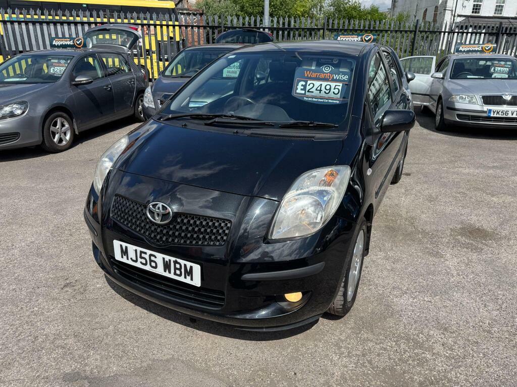 Toyota Yaris 1.0 Vvt-i T2 Black #3