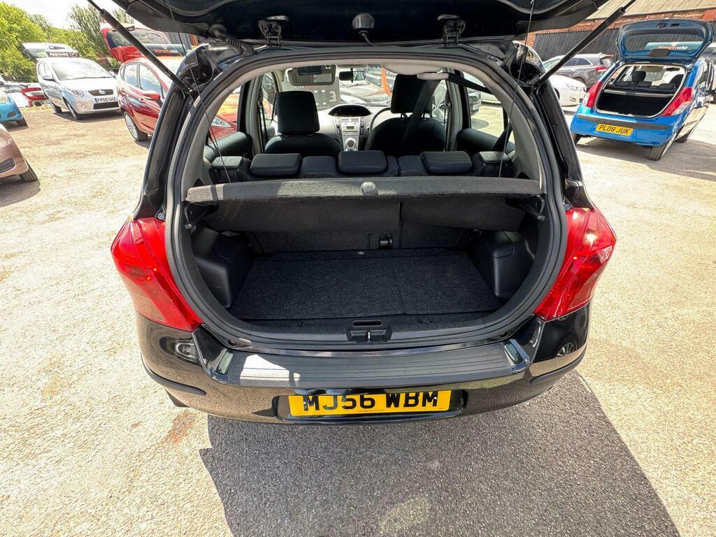 Toyota Yaris 1.0 Vvt-i T2 Black #6