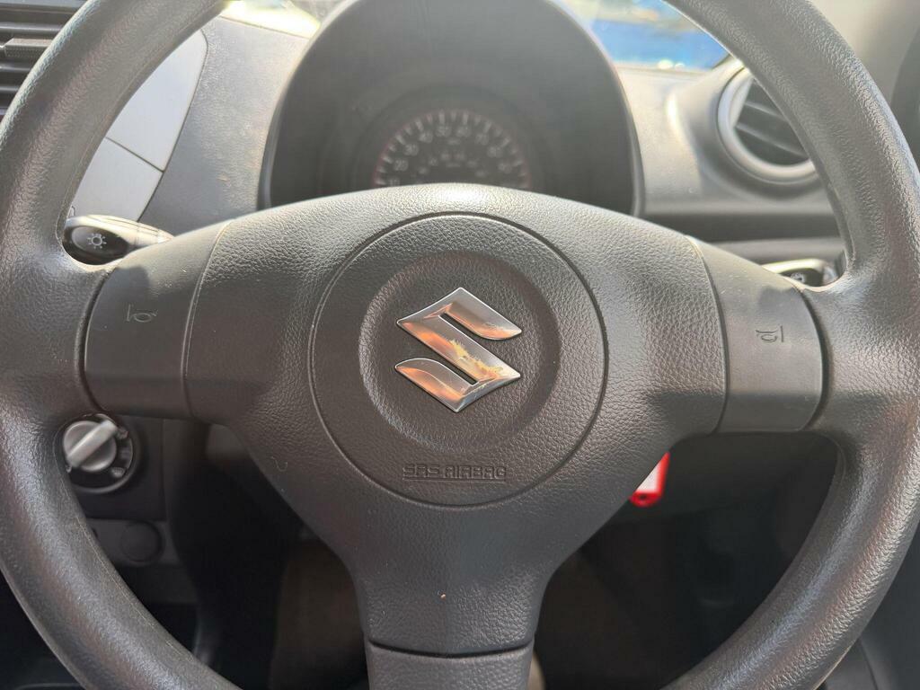 Suzuki Alto Hatchback White #21