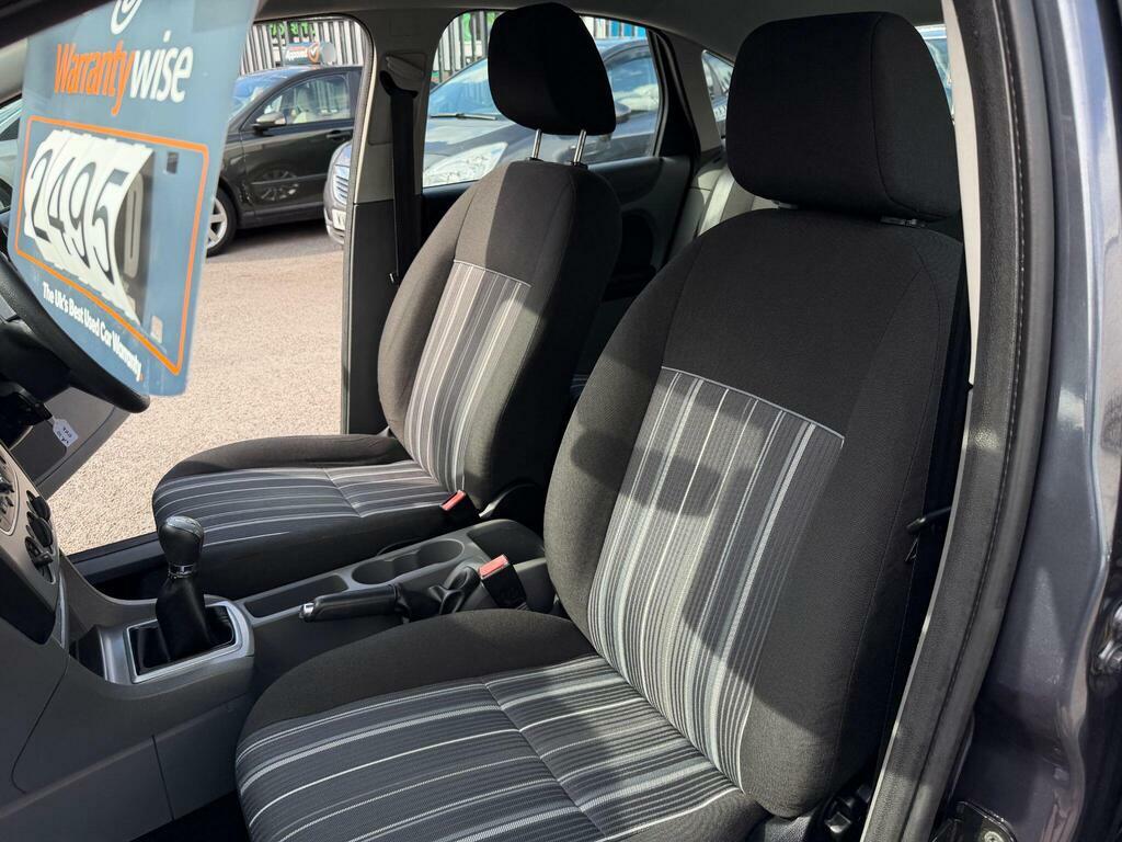 Ford Focus 1.6L Zetec Black #24