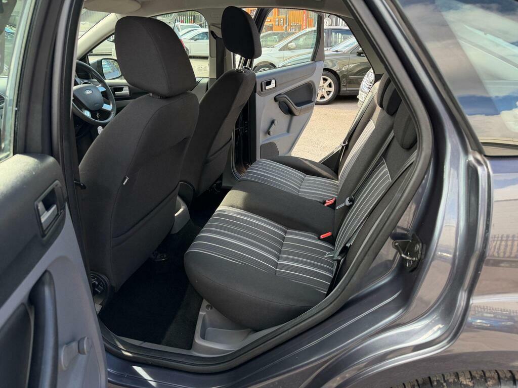 Ford Focus 1.6L Zetec Black #23