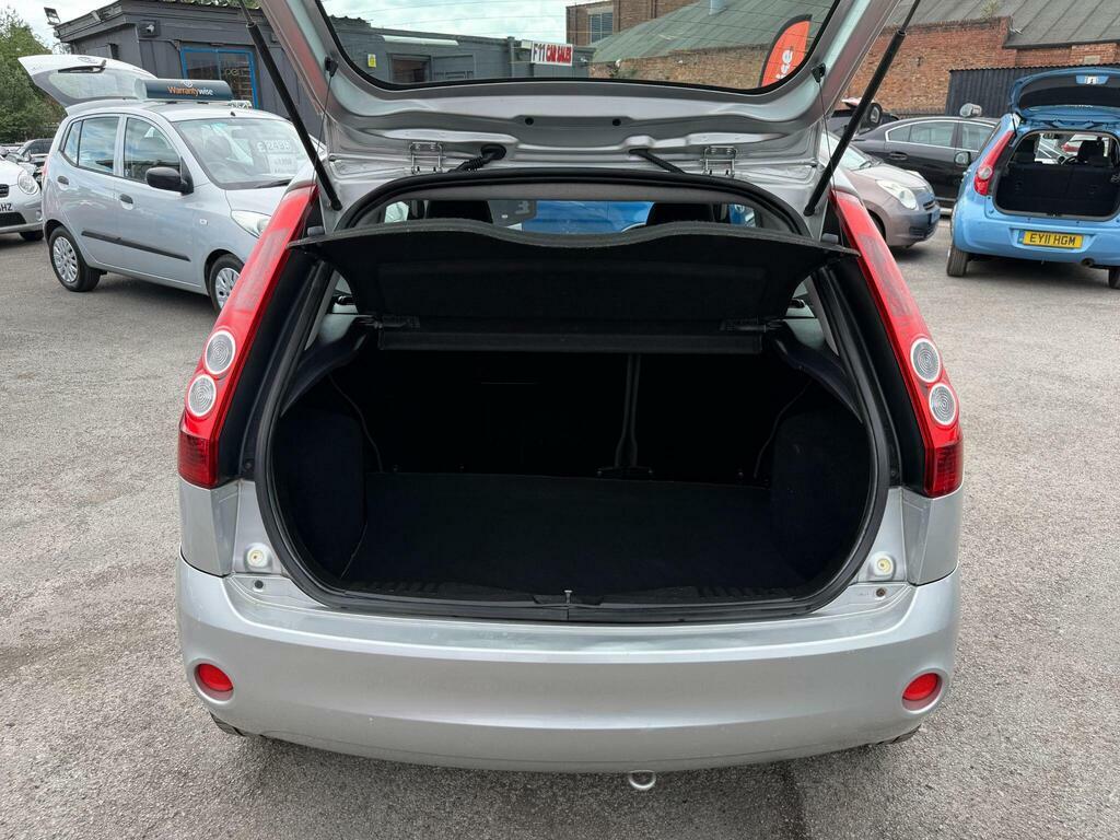 Ford Fiesta 1.4 Zetec Climate Silver #7