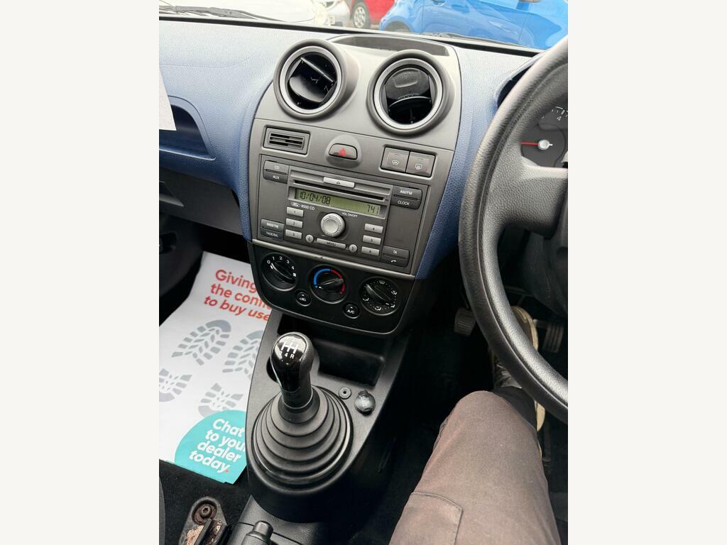 Ford Fiesta 1.4 Zetec Climate Silver #14